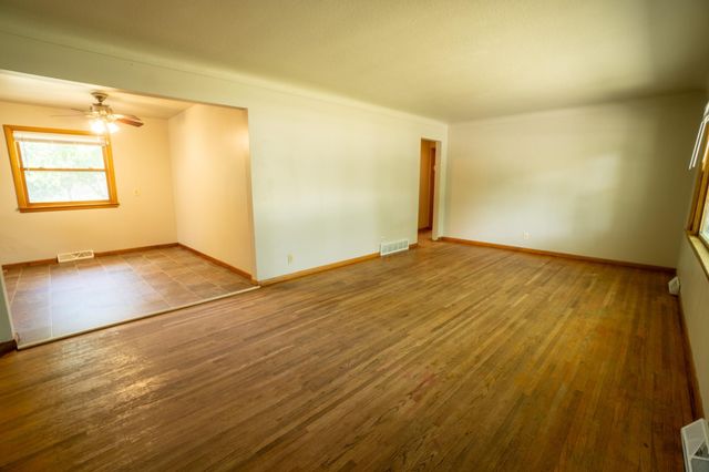 1503 15th Street S, Moorhead, MN 56560
