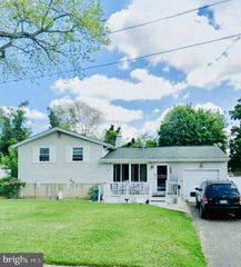 219 SOMERSET RD, Woodbury, NJ 08096