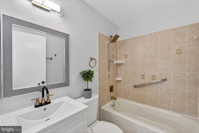 5511 HENDERSON WAY, Suitland, MD 20746