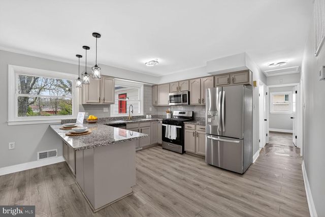 5511 HENDERSON WAY, Suitland, MD 20746