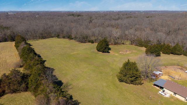 4037 S State Highway J, Rogersville, MO 65742