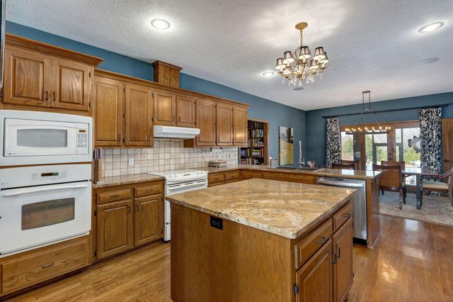 4037 S State Highway J, Rogersville, MO 65742