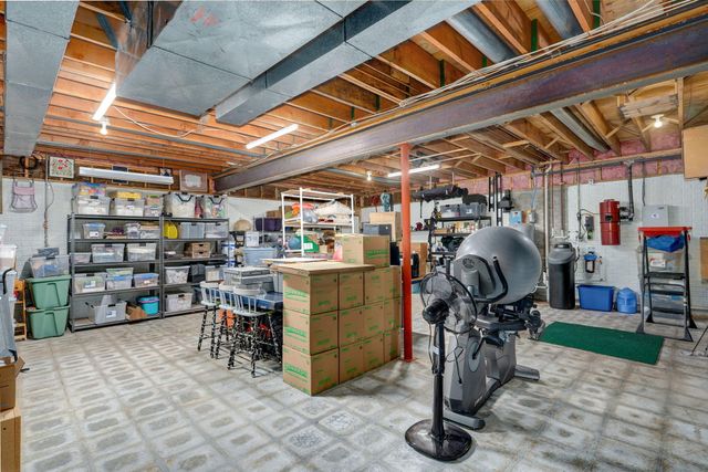 4037 S State Highway J, Rogersville, MO 65742