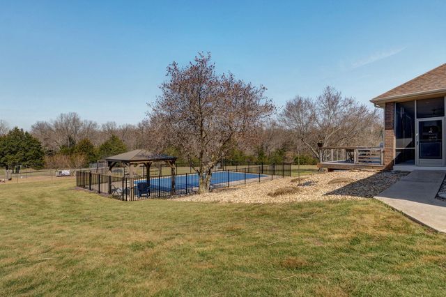 4037 S State Highway J, Rogersville, MO 65742