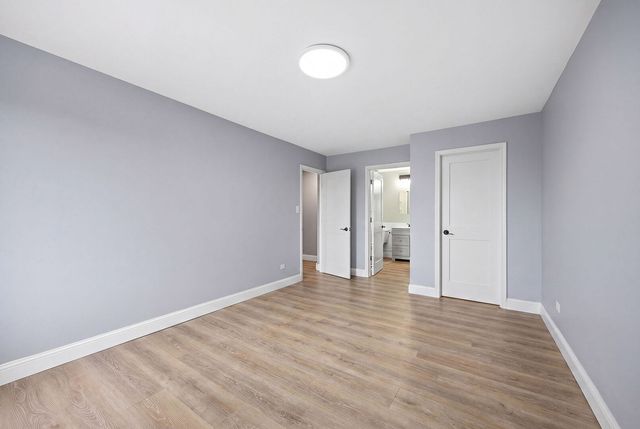 4221 Saratoga Avenue 410A, Downers Grove, IL 60515