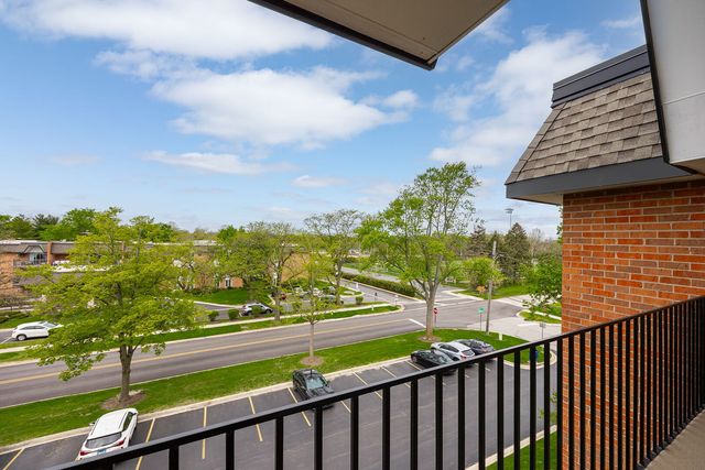 4221 Saratoga Avenue 410A, Downers Grove, IL 60515