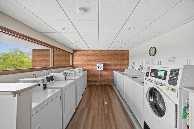 4221 Saratoga Avenue 410A, Downers Grove, IL 60515