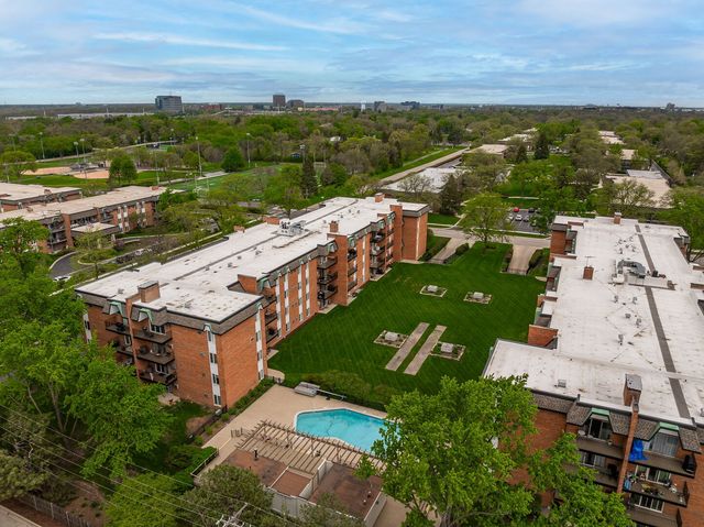4221 Saratoga Avenue 410A, Downers Grove, IL 60515