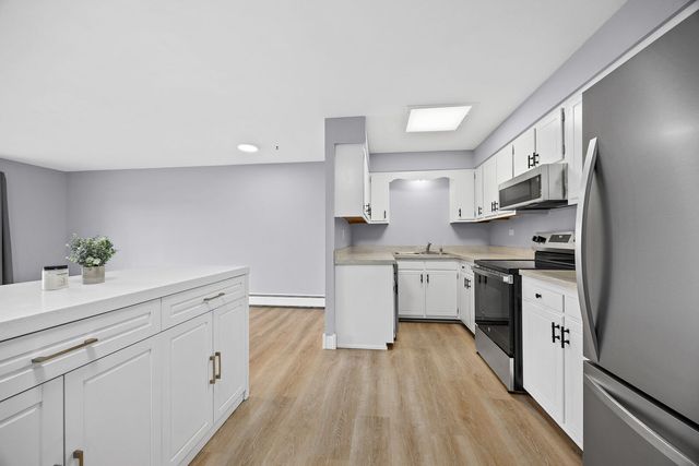 4221 Saratoga Avenue 410A, Downers Grove, IL 60515