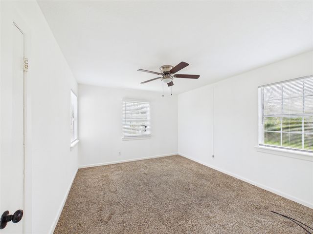 2928 Mitchell Boulevard, Fort Worth, TX 76105