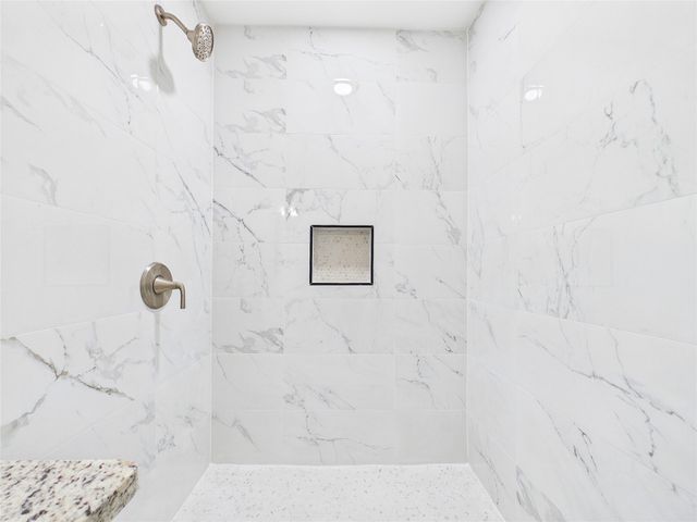 2928 Mitchell Boulevard, Fort Worth, TX 76105