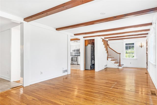 214 Highland Road, Tiverton, RI 02878