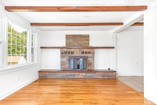 214 Highland Road, Tiverton, RI 02878