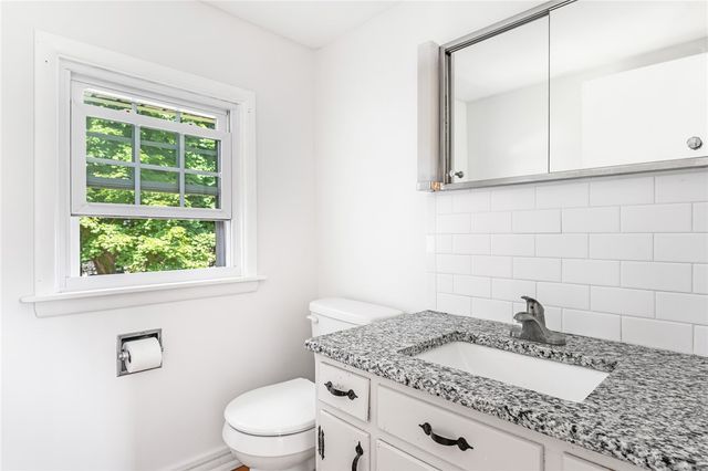 214 Highland Road, Tiverton, RI 02878