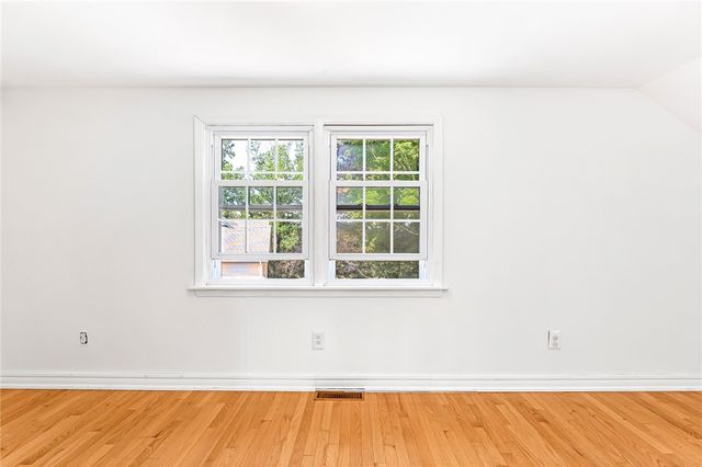 214 Highland Road, Tiverton, RI 02878