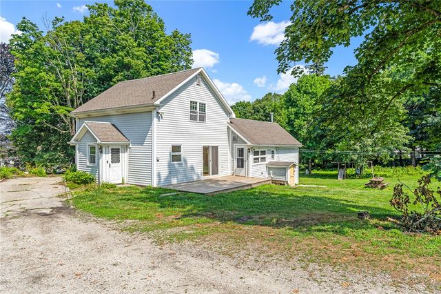 214 Highland Road, Tiverton, RI 02878