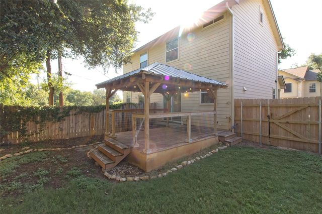 2903 Whisper Oaks LN A, Georgetown, TX 78628