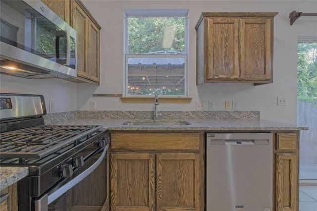 2903 Whisper Oaks LN A, Georgetown, TX 78628