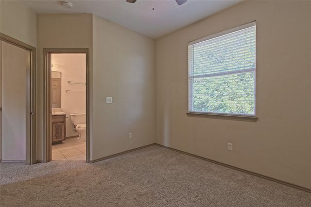 2903 Whisper Oaks LN A, Georgetown, TX 78628