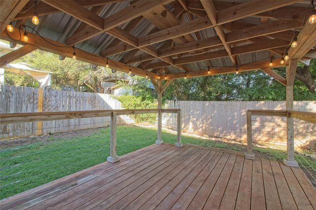 2903 Whisper Oaks LN A, Georgetown, TX 78628