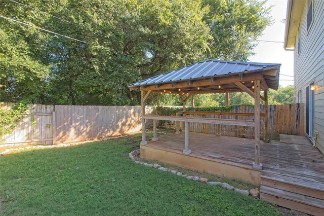 2903 Whisper Oaks LN A, Georgetown, TX 78628