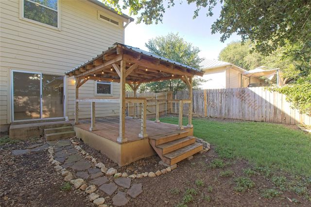 2903 Whisper Oaks LN A, Georgetown, TX 78628