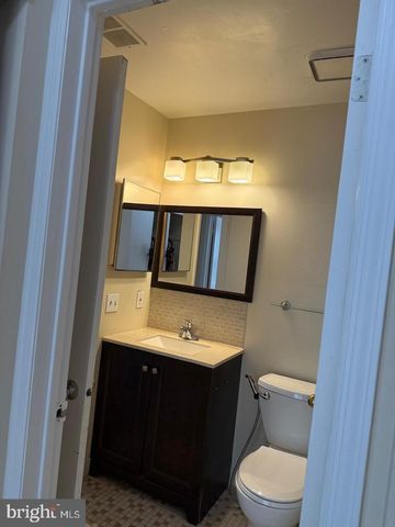 4332 BAYBERRY CT, South Brunswick, NJ 08852