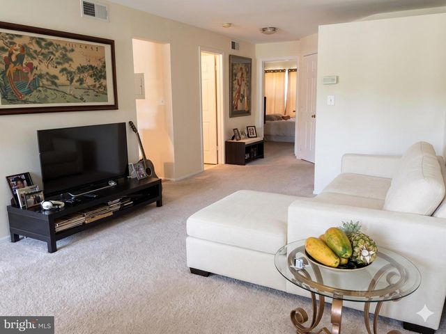 4332 BAYBERRY CT, South Brunswick, NJ 08852