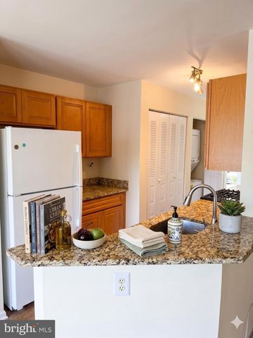4332 BAYBERRY CT, South Brunswick, NJ 08852