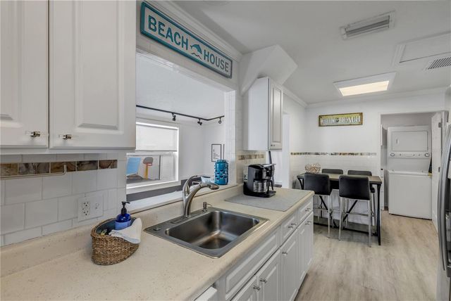 202 S ATLANTIC AVENUE, New Smyrna Beach, FL 32169