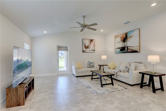 1884 Middlebury Drive SE, Palm Bay, FL 32909