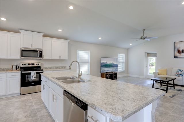 1884 Middlebury Drive SE, Palm Bay, FL 32909