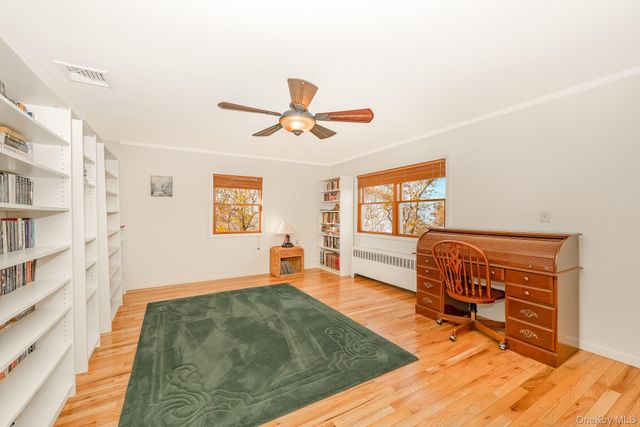 281 Richmond Avenue, Amityville, NY 11701