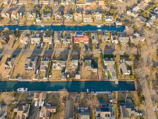 281 Richmond Avenue, Amityville, NY 11701