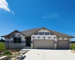 924 South Deerfield Court, Nixa, MO 65714