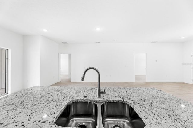 1575 W LAMPLIGHTER STREET, Citrus Springs, FL 34434