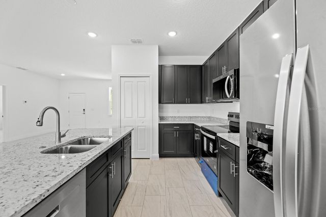 1575 W LAMPLIGHTER STREET, Citrus Springs, FL 34434