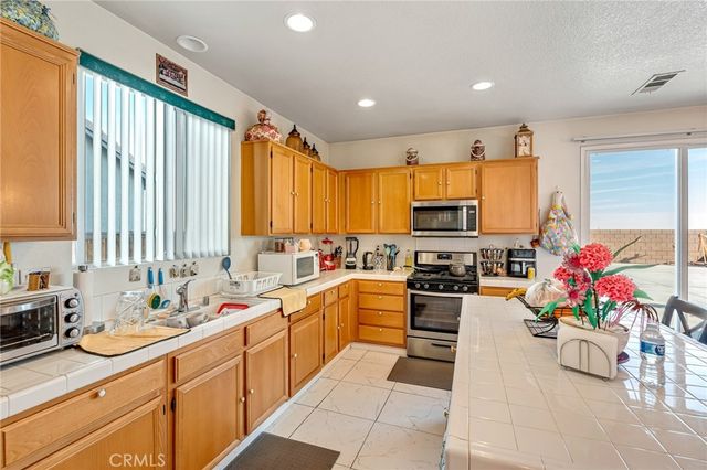 11036 Windcrest Court, Adelanto, CA 92301