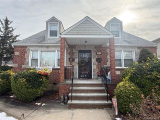 231 Jefferson Avenue 2nd Fl, Mineola, NY 11501