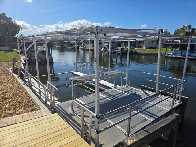 31645 KELLY CIRCLE, Tavares, FL 32778