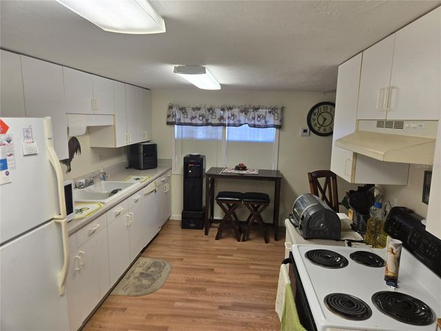 31645 KELLY CIRCLE, Tavares, FL 32778