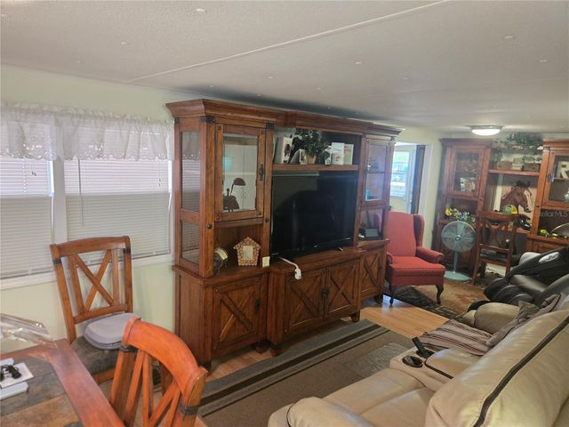 31645 KELLY CIRCLE, Tavares, FL 32778