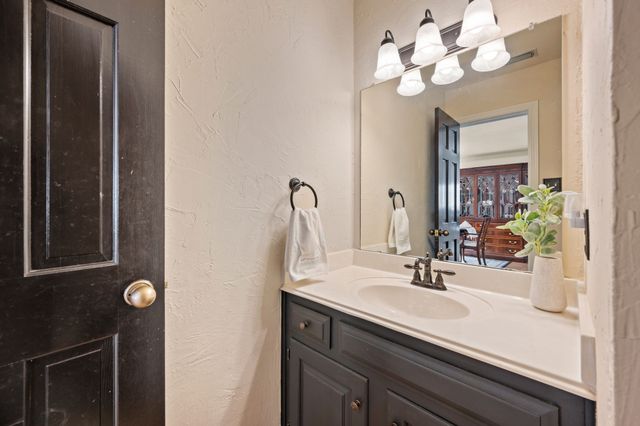 3528 Meadowside Drive, Bedford, TX 76021