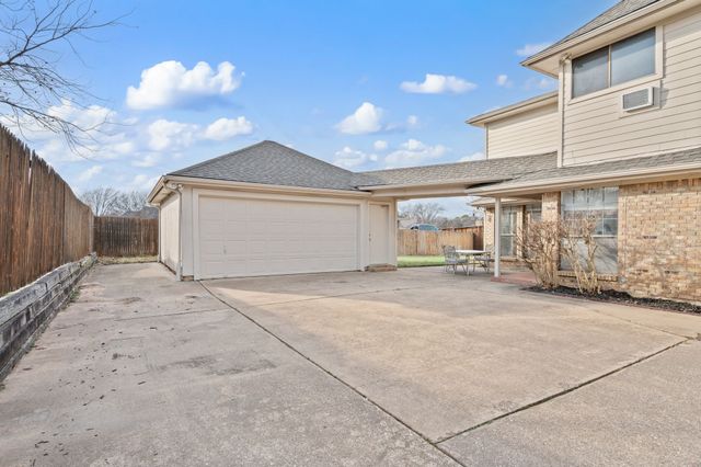 3528 Meadowside Drive, Bedford, TX 76021