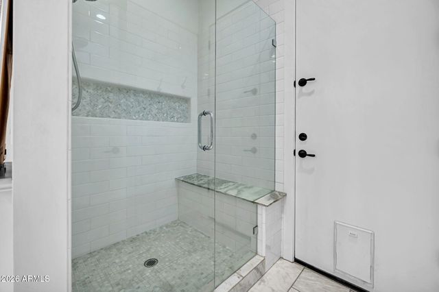 8032 E DEL LATON Drive, Scottsdale, AZ 85258