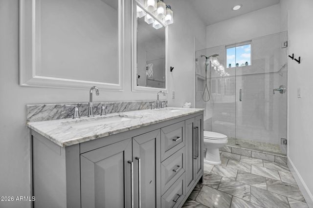 8032 E DEL LATON Drive, Scottsdale, AZ 85258