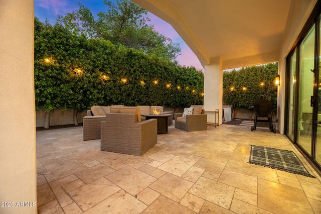8032 E DEL LATON Drive, Scottsdale, AZ 85258