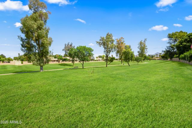 8032 E DEL LATON Drive, Scottsdale, AZ 85258