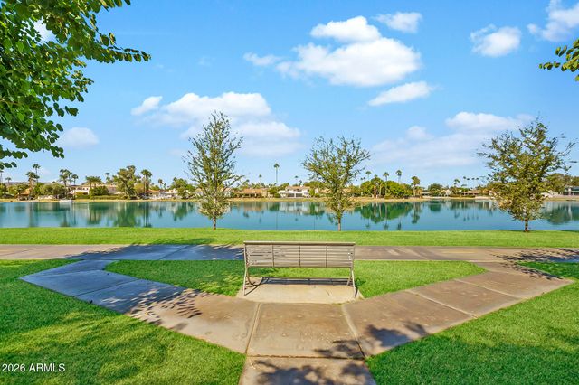 8032 E DEL LATON Drive, Scottsdale, AZ 85258