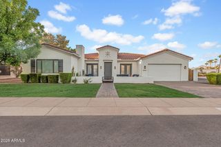 8032 E DEL LATON Drive, Scottsdale, AZ 85258